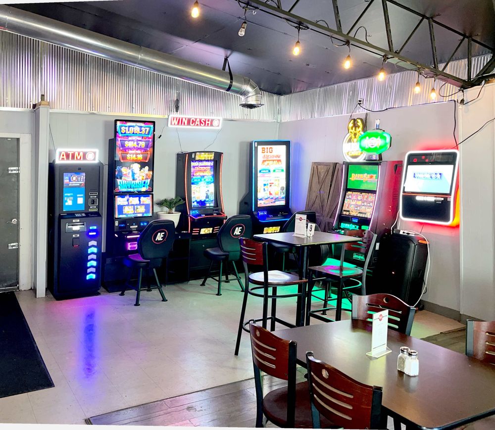 BART’S BAR AND GRILL Updated September 2024 303 E Main St, Plymouth