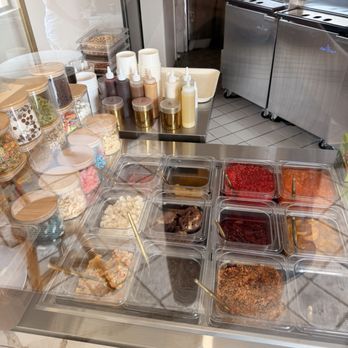 Lunada Creamery - Toppings - Ice Cream & Frozen Yogurt Near Me - Palos Verdes Estates, California Lunada Creamery - Toppings - Ice Cream & Frozen Yogurt Near Me - Palos Verdes Estates, California