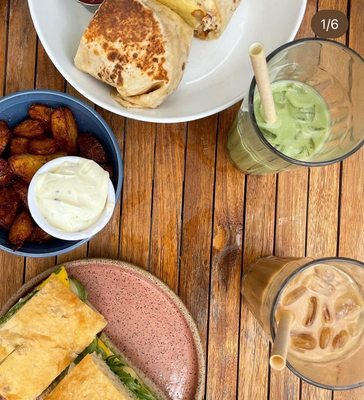 Emmett's Cafe by null