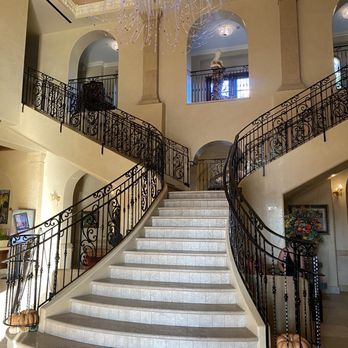 Allegretto Vineyard Resort - Resorts Near Me - Paso Robles, California