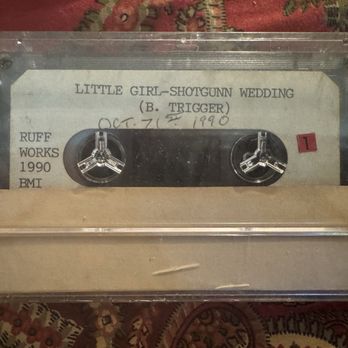 Retroitis - Uh oh! - Used, Vintage & Consignment Near Me - Dania Beach, Florida