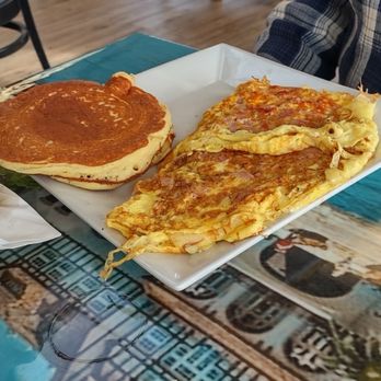 Buenos Aires Bakery Restaurant - Ham & cheese omelette choice of home fries or 2 pancakes...fantastic - Argentine Near Me - Yarmouth, Massachusetts
