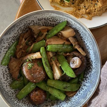 P6 - local shrooms - Cocktail Bars Near Me - Austin, Texas