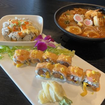 Wild Ginger - Super Scallop Roll, Salmon Lover Roll - Asian Fusion Near Me - Columbus, Ohio