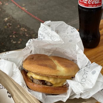 Local Tide - Smash burger - pretty good but wouldn't get again - Seafood Near Me - Seattle, Washington