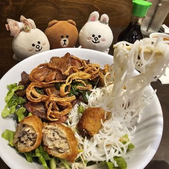 Mai's Restaurant - Noodle pull - vermicelli with grilled pork and Imperial rolls - Vietnamese Near Me - Houston, Texas