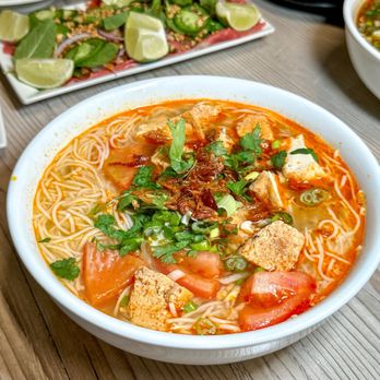 Rice and Spoon Vietnamese Cuisine - Shrimp & Crab Cake Noodle Soup (Bún Riêu) - Vietnamese Near Me - Newark, California Rice and Spoon Vietnamese Cuisine - Shrimp & Crab Cake Noodle Soup (Bún Riêu) - Vietnamese Near Me - Newark, California