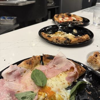 Sei Pizza Bar - Margherita Pizze , Patate & Bismarck Pizze - Pizza Near Me - Los Angeles, California