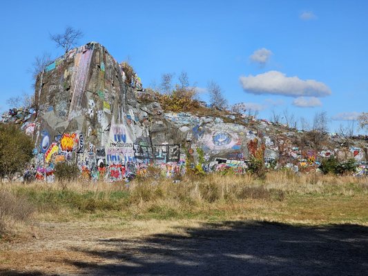 Quincy Quarries Reservation by null