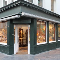 Van Der Wee - Groenplaats 20 Wordt verbouwd !  deparapluwinkel.be  tel 03 232 29 08