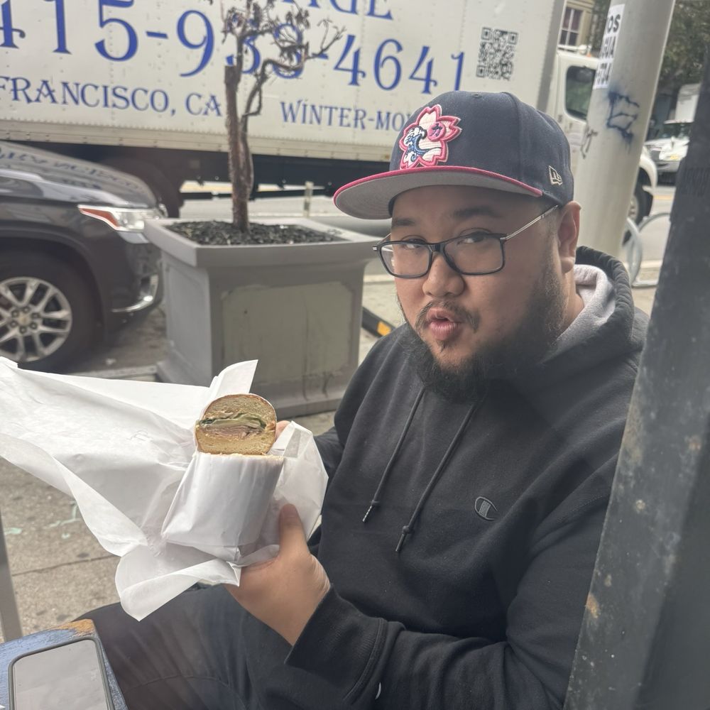 Lou's Cafe - Breakfast & Brunch Near Me - San Francisco, California
