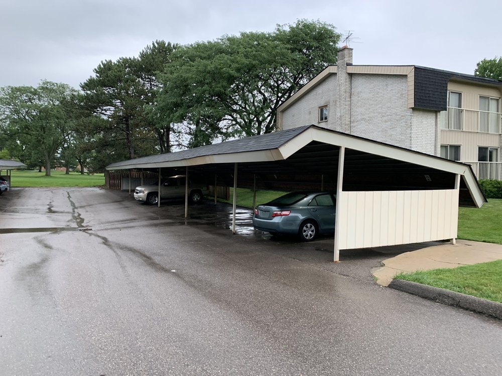 SOMERSET PARK APARTMENTS LEASING OFFICE Updated June 2024 1911