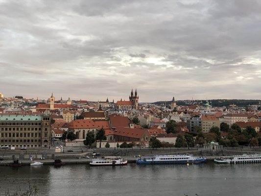 Letenský zámeček a zahrádky na Letné by null
