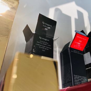 SEPHORA - Cosmetics & Beauty Supply Near Me - Montreal, Quebec