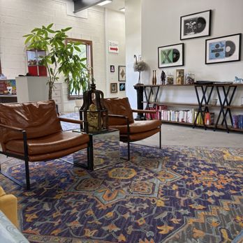 Big Top Tattoo - Waiting area - Tattoo Near Me - Charlotte, North Carolina
