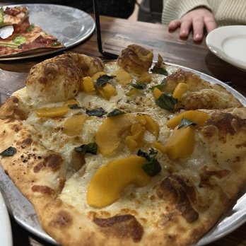 Brickyard Hollow Brewing - Goat cheese and peach pizza - Pizza Near Me - Eustis, Maine