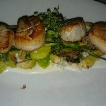 Neptune Oyster - Seared Georges Bank Scallops - Seafood Near Me - Boston, Massachusetts Neptune Oyster - Seared Georges Bank Scallops - Seafood Near Me - Boston, Massachusetts