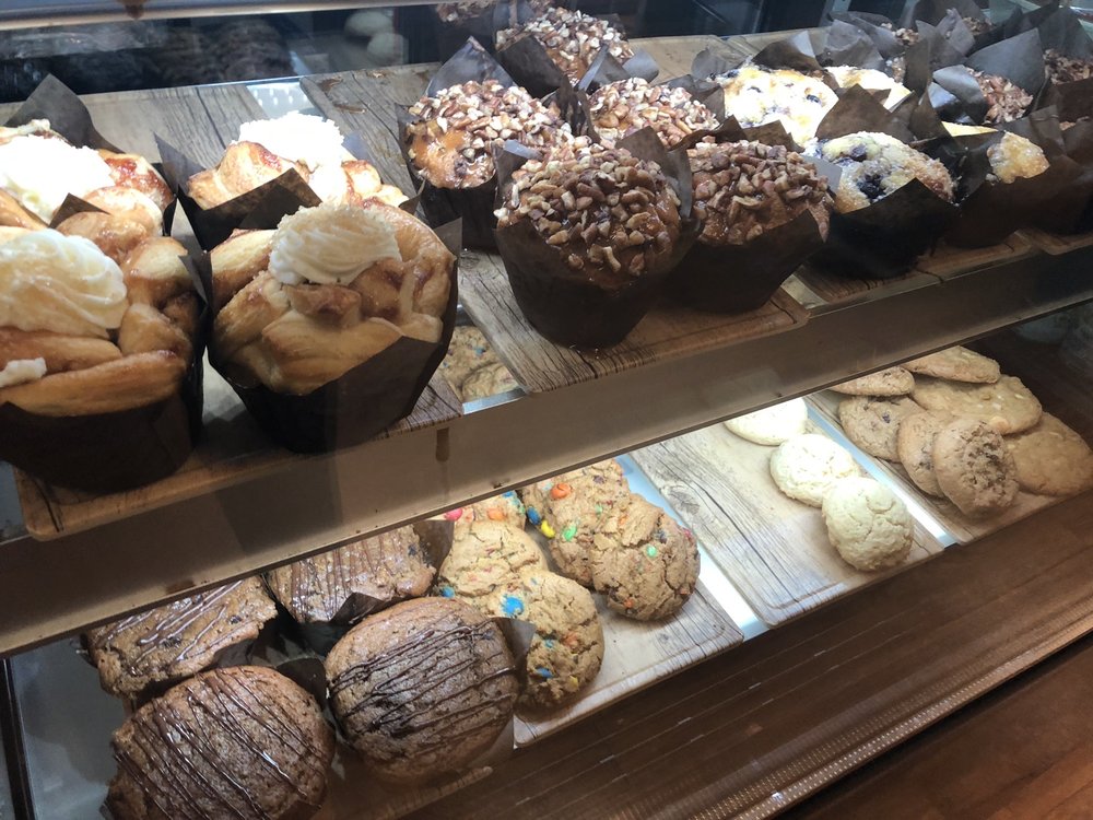 BAKER’S SWEETS BISTRO & BAKERY Updated October 2024 112 N