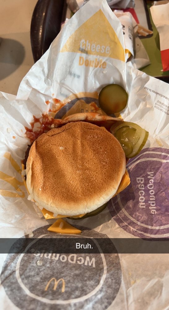 MCDONALD’S Updated September 2024 12 Reviews 2331 W Sycamore St