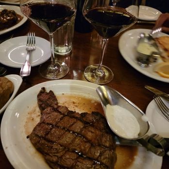 Taylor's Steakhouse - Lounges Near Me - La Canada, California Taylor's Steakhouse - Lounges Near Me - La Canada, California