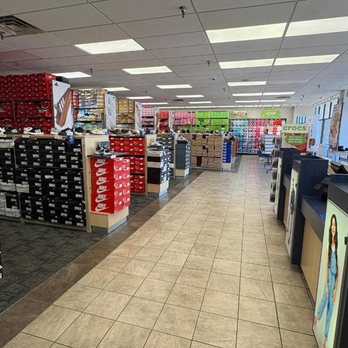 Rack Room Shoes - Shoe Stores Near Me - Chesapeake, Virginia