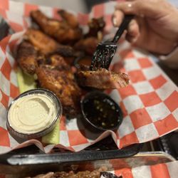 Jersey Shore BBQ - Jumbo Wings