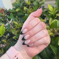 Signature Nail Studio