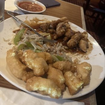 Lee's Kitchen - This was what was left of my son's meal lol... it was combination #9 Sweet and Sour Pork Chow Mein sesame. Chicken. - Chinese Near Me - Tualatin, Oregon