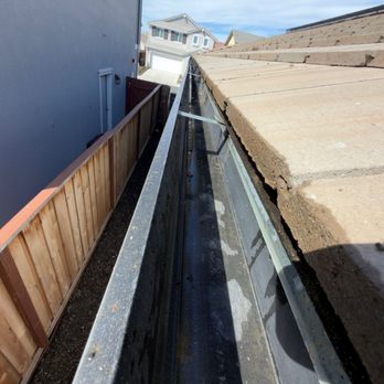 Affordable Panel Shine - Gutters cleaned all around, as well! - Solar Panel Cleaning Near Me