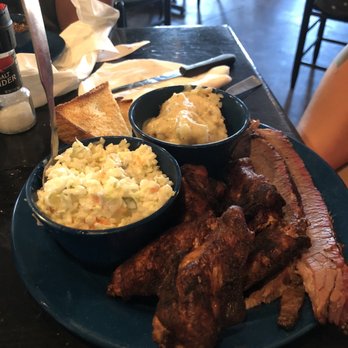 Mojo Old City BBQ - Chicken wings with brisket - Barbeque Near Me - St. Augustine, Florida Mojo Old City BBQ - Chicken wings with brisket - Barbeque Near Me - St. Augustine, Florida