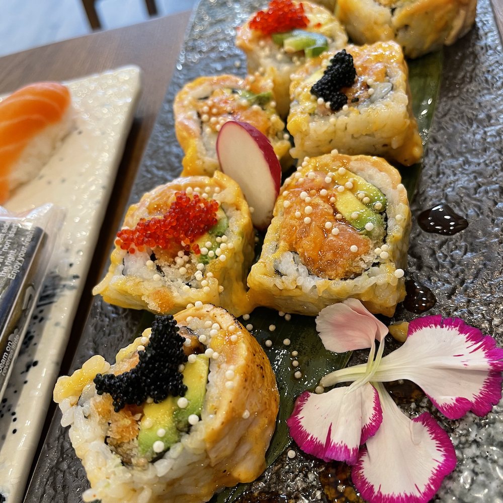 R Sushi - Abura Alaska Beauty - Sushi Bars Near Me - North York, Ontario R Sushi - Abura Alaska Beauty - Sushi Bars Near Me - North York, Ontario