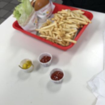 In-N-Out Burger - Fast Food Near Me - Mountain View, California In-N-Out Burger - Fast Food Near Me - Mountain View, California