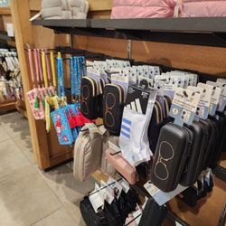 DSW Designer Shoe Warehouse