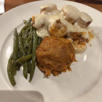 Blue Marlin - Salmon Pontchartrain - Seafood Near Me - Columbia, South Carolina