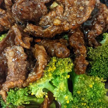 Yang Chow 2.0 - Beef & Broccoli (crispy) a la carte - Chinese Near Me - Long Beach, California Yang Chow 2.0 - Beef & Broccoli (crispy) a la carte - Chinese Near Me - Long Beach, California