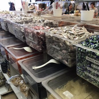 Van's Bakery - Candy - Bakeries Near Me - Westminster, California