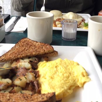 Egghead's Restaurant - Tin Mans Heart and Eggs Benedict. - Breakfast & Brunch Near Me - Fort Bragg, California Egghead's Restaurant - Tin Mans Heart and Eggs Benedict. - Breakfast & Brunch Near Me - Fort Bragg, California