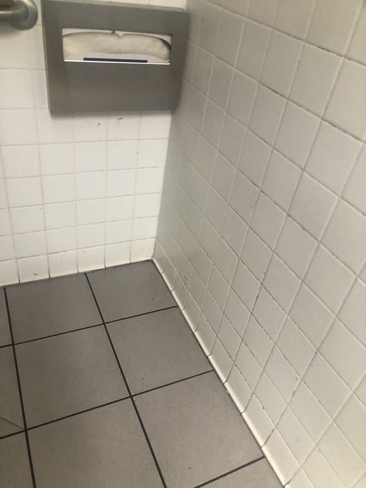 Slide of Emergency Plumbers Good Guys