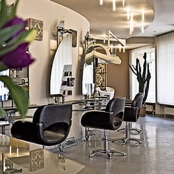 Apropos Haare Friseursalon