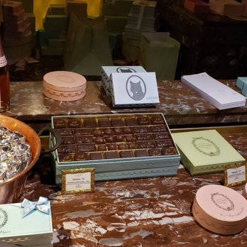 Ladurée - Macarons Near Me - Paris, 75 Ladurée - Macarons Near Me - Paris, 75