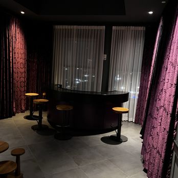 Angad Arts Hotel St. Louis, Tapestry Collection by Hilton - Cocktail Bars Near Me - St. Louis, Missouri