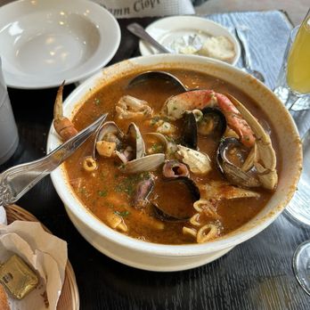 Sotto Mare - The Best Damn Crab Cioppino - Seafood Near Me - San Francisco, California Sotto Mare - The Best Damn Crab Cioppino - Seafood Near Me - San Francisco, California