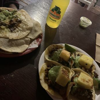 Tacos Chukis - 4 adobada tacos, 2 carne asada mulitas, y una quesadilla - Mexican Near Me - Seattle, Washington Tacos Chukis - 4 adobada tacos, 2 carne asada mulitas, y una quesadilla - Mexican Near Me - Seattle, Washington