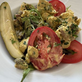 Moxie Eatery - Curry chicken salad on greens - Cafes Near Me - Denver, Colorado