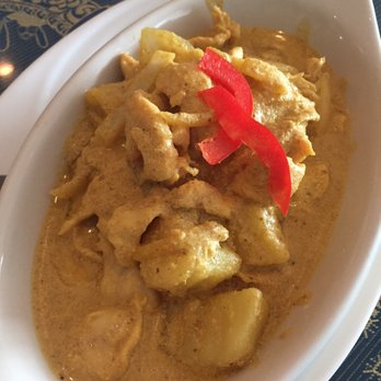 Morris Thai Cuisine - Yellow curry - with chicken, onions and potatoes - Thai Near Me - Union, New Jersey