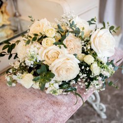 Royal Blooms Flowers - Beautiful bridal bouquet