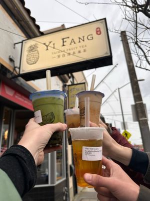 Yifang Taiwan Fruit Tea by null