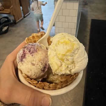 Jeni's Splendid Ice Creams - Triple layer cake- Gooey Butter Cake l, Brambleberry Crisp & Lemon Bar - Ice Cream & Frozen Yogurt Near Me - Nashville, Tennessee Jeni's Splendid Ice Creams - Triple layer cake- Gooey Butter Cake l, Brambleberry Crisp & Lemon Bar - Ice Cream & Frozen Yogurt Near Me - Nashville, Tennessee