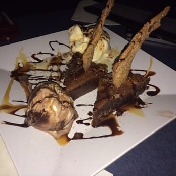 Studio Movie Grill - Brownies & ice cream!!!! - Cinema Near Me - Duluth, Georgia