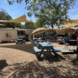 The Doughminican - Outdoor seating